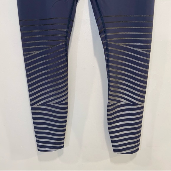 Nike Epic Lux Flash Reflective Performance Legging - Picture 8 of 13